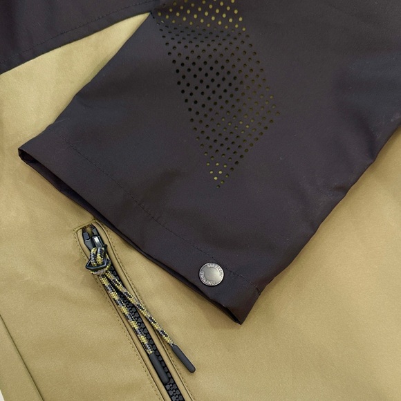 Burberry Compton Hooded Jacket - Picture 5 of 10